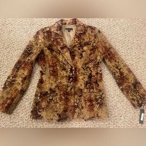 Stunning and one-of-a-kind PENTA textured furry floral blazer - size 8